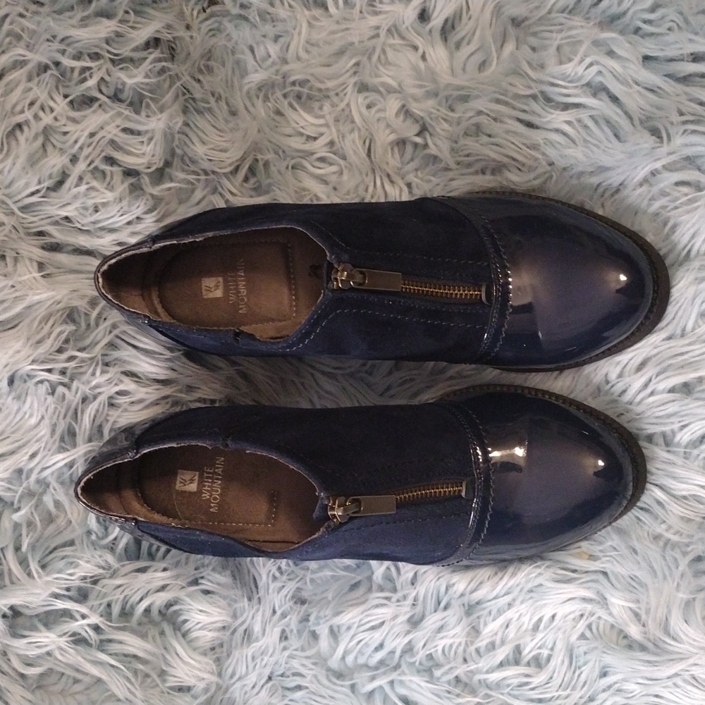 White Mountain blue shoes size 10